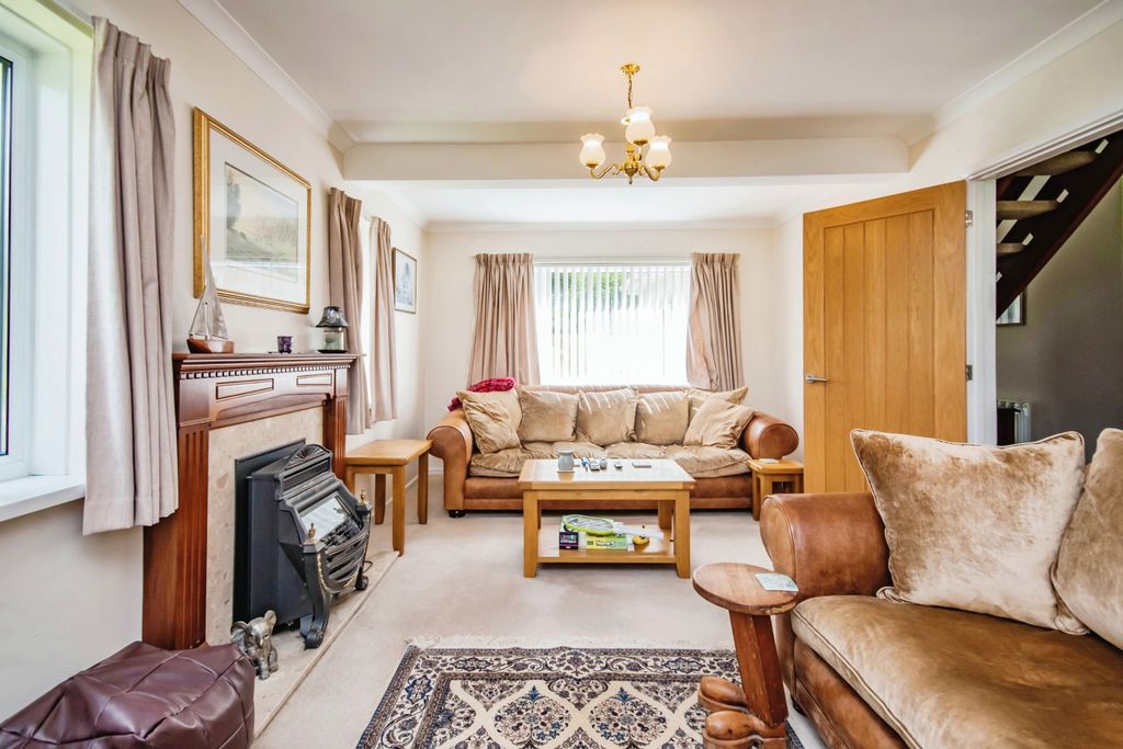 Property photo 3 of 19 Photography