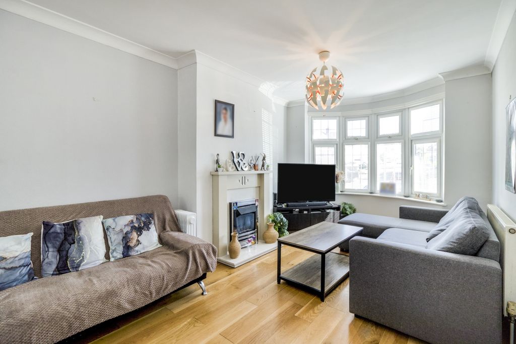 Property photo 3 of 10 Img_2279