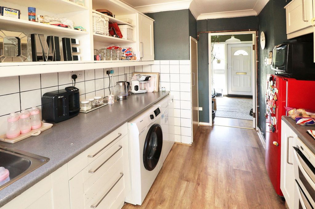 Property photo 2 of 11 Picture No. 05