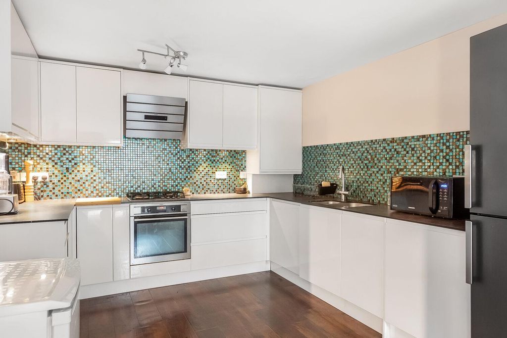 Property photo 3 of 14 R2A5791-1500x1000.Jpg