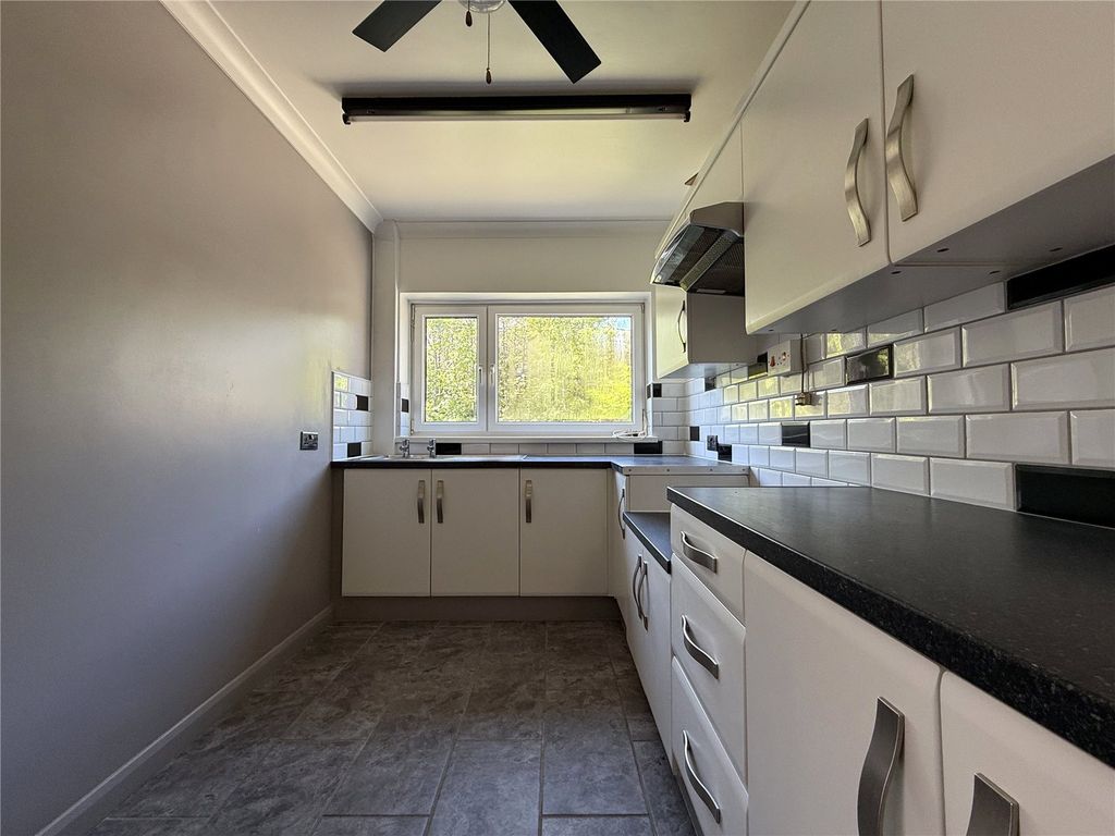 Property photo 3 of 9 Kitchen