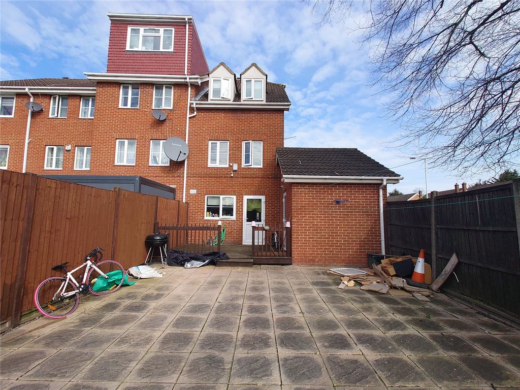 Property photo 2 of 14 Back Aspect