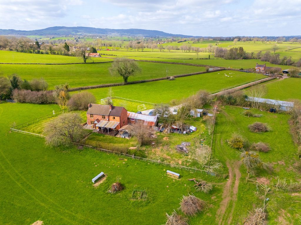 Property photo 1 of 31