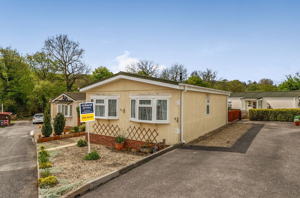 Property photo 1 of 12 169E2c717Ecc9F1441346669E2160Cb6Fcd1