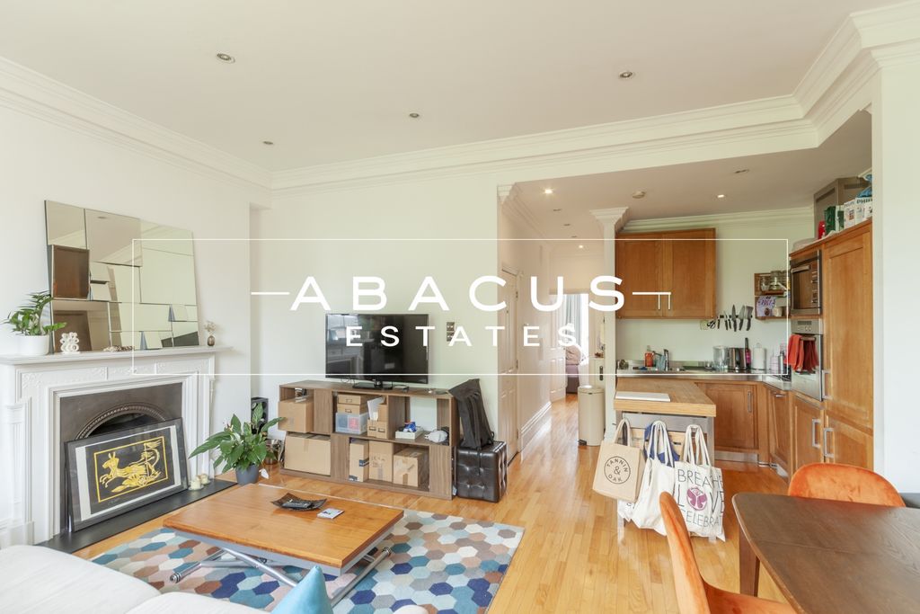 Property photo 1 of 21 Photo 4