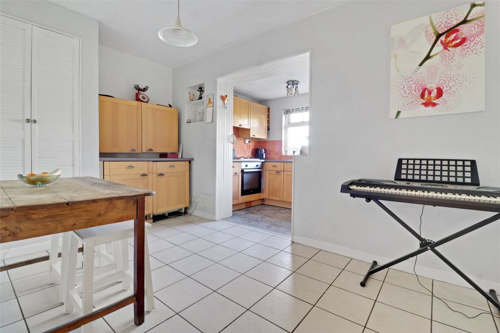 Property photo 3 of 10 Picture No. 05