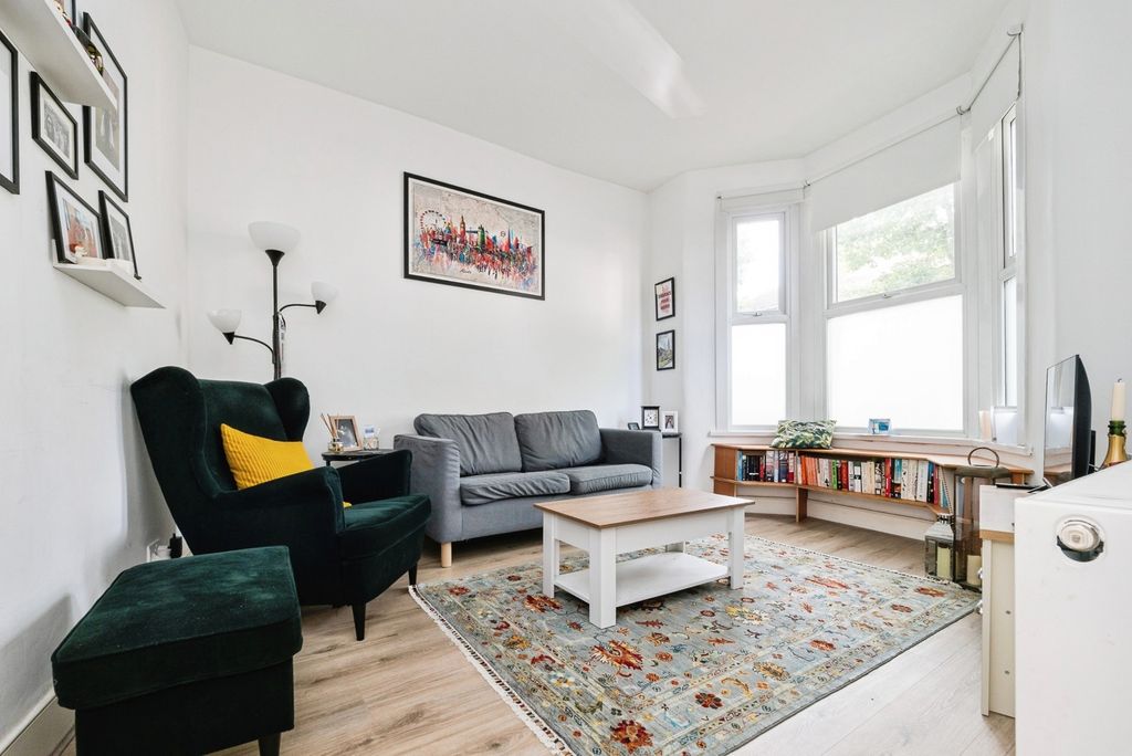 Property photo 2 of 23 Pbox-Img.Jpg