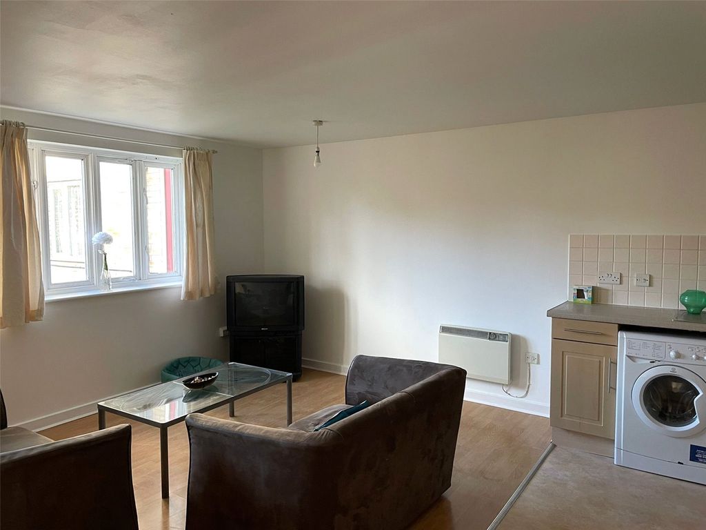 Property photo 3 of 9 Living Room