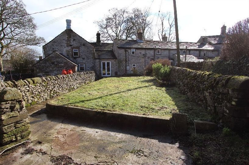 Property photo 3 of 13