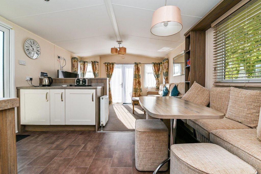 Property photo 2 of 15 Picture No. 03