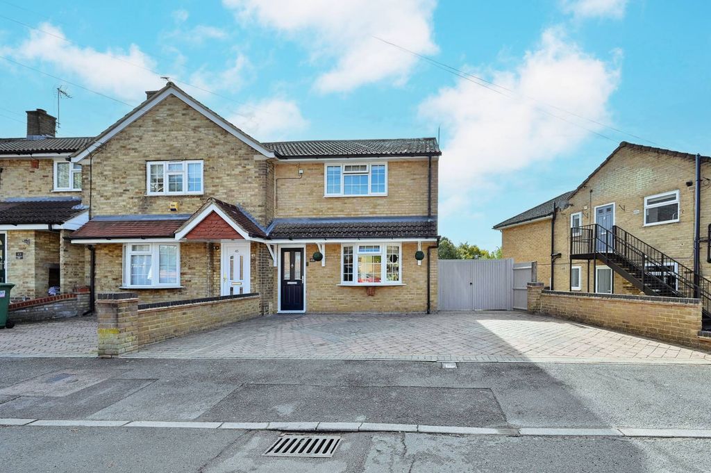 Property photo 2 of 18