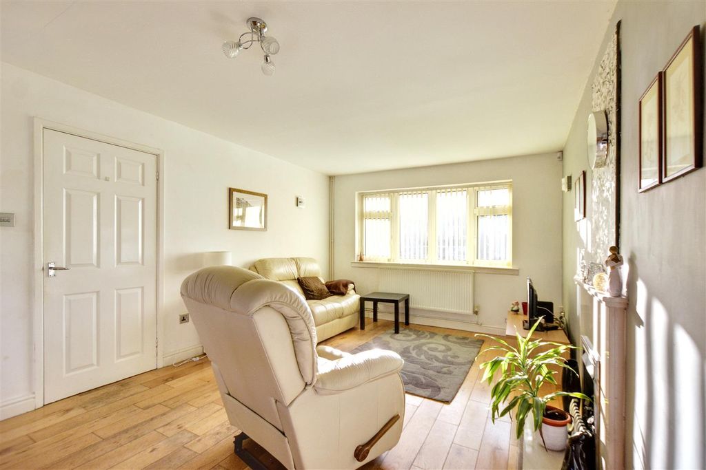 Property photo 2 of 24 Lounge/Dining Room