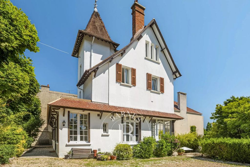 Property photo 2 of 9