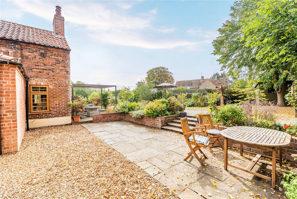 Property photo 2 of 32 Picture No. 49