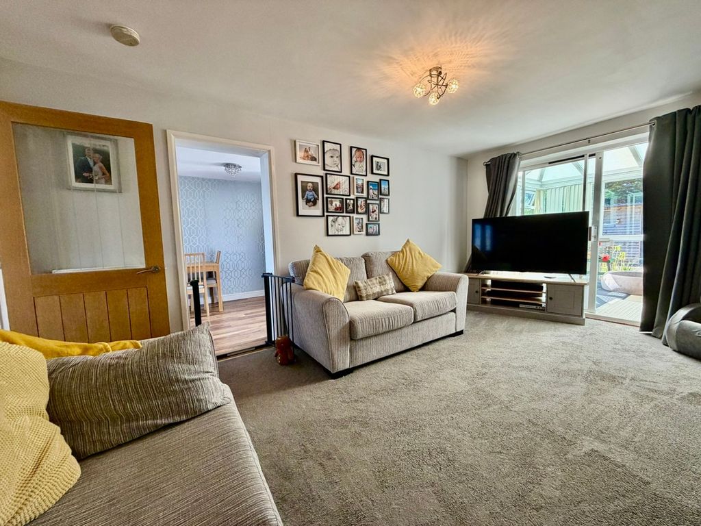 Property photo 3 of 36