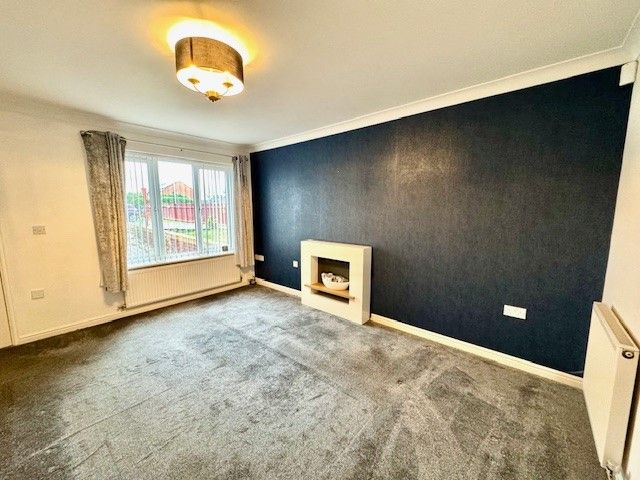 Property photo 3 of 13 Balcony