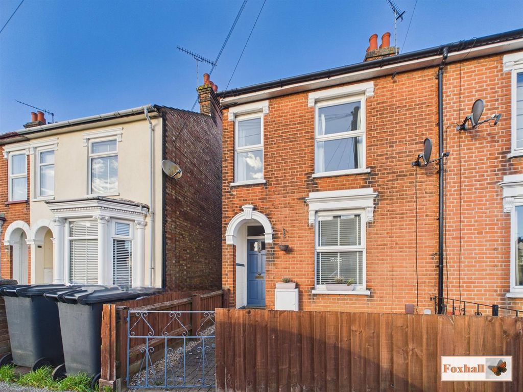 Property photo 1 of 21 Front Garden