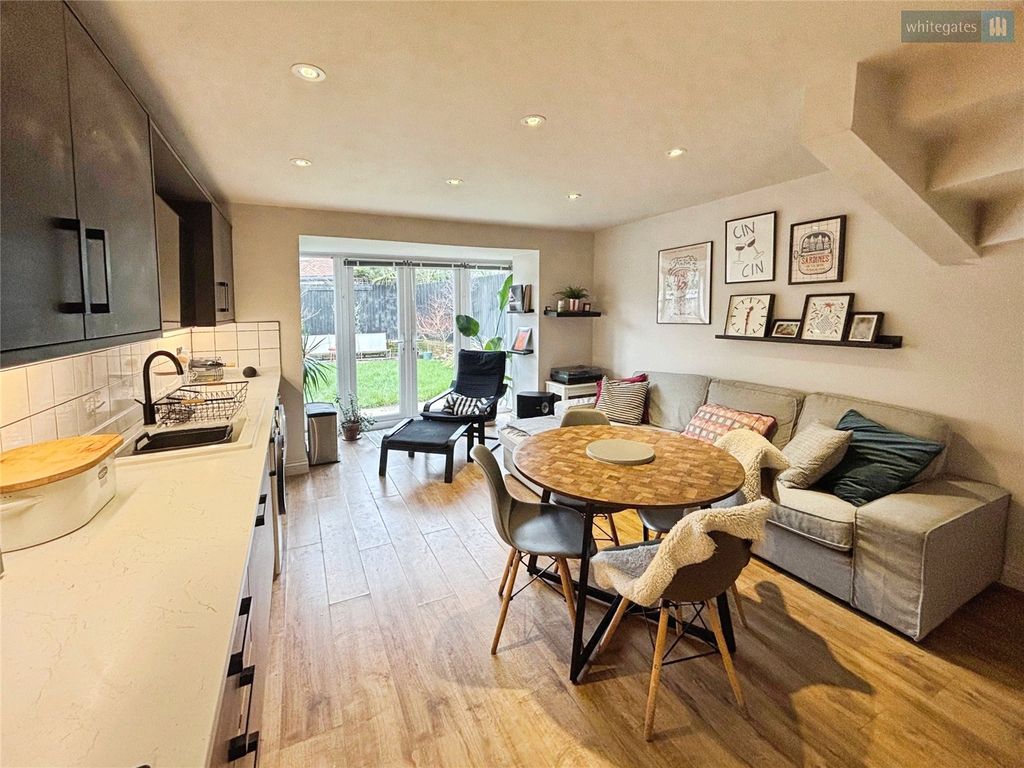 Property photo 2 of 20 Picture No. 26