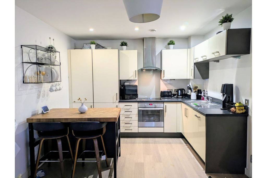 Property photo 2 of 13 Kitchen