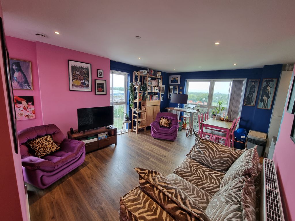 Property photo 2 of 13