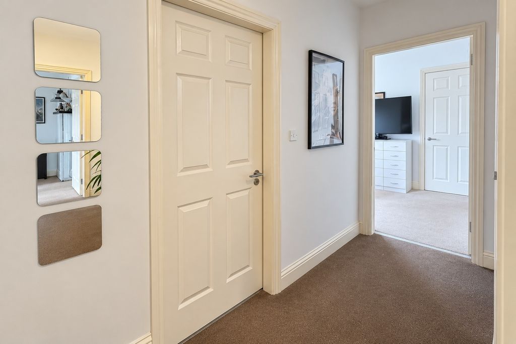 Property photo 3 of 9 5536523