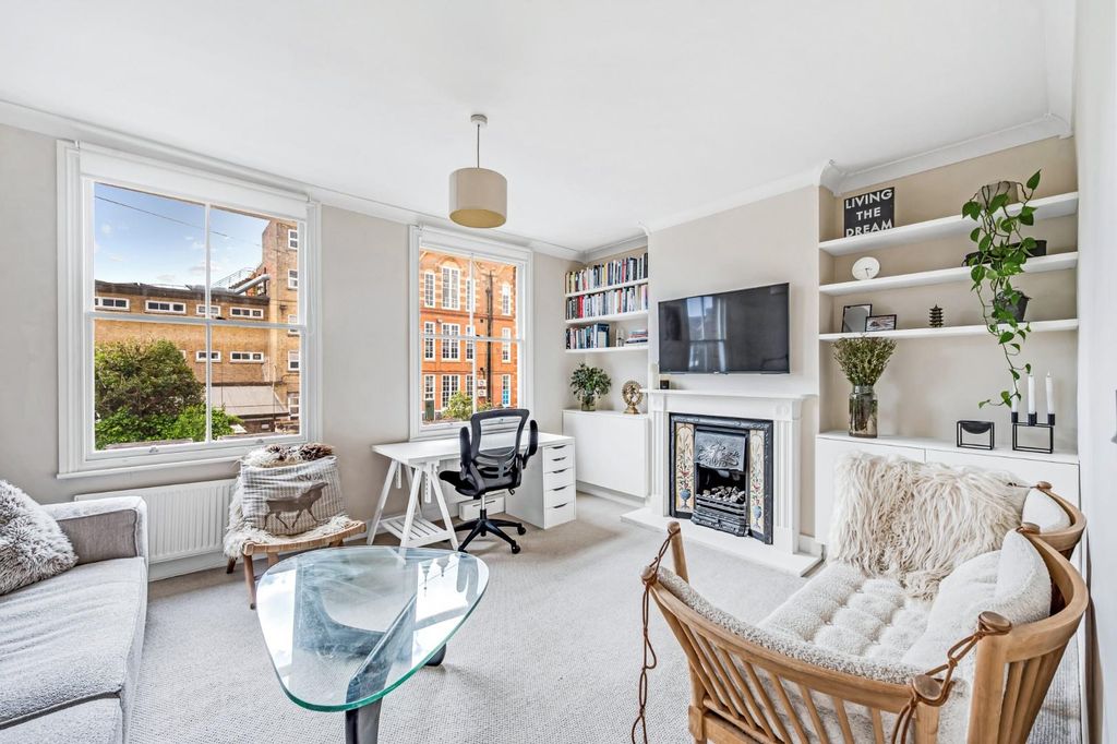 Property photo 1 of 12 4 Kinnear Road-3.Jpg