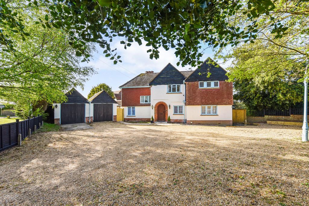 Property photo 3 of 16