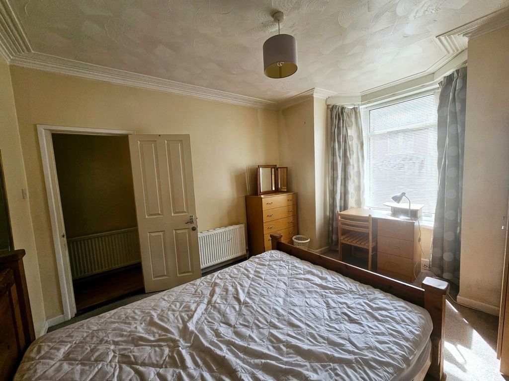 Property photo 3 of 17 Image