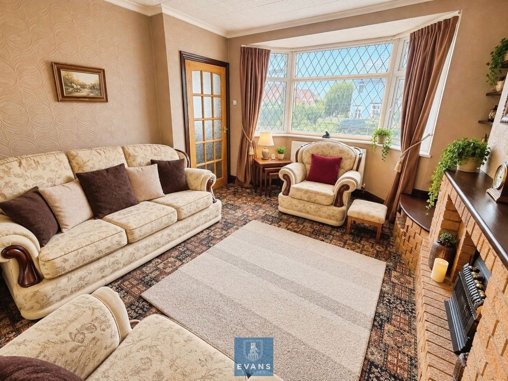 Property photo 2 of 10 Pbox-Img.Png