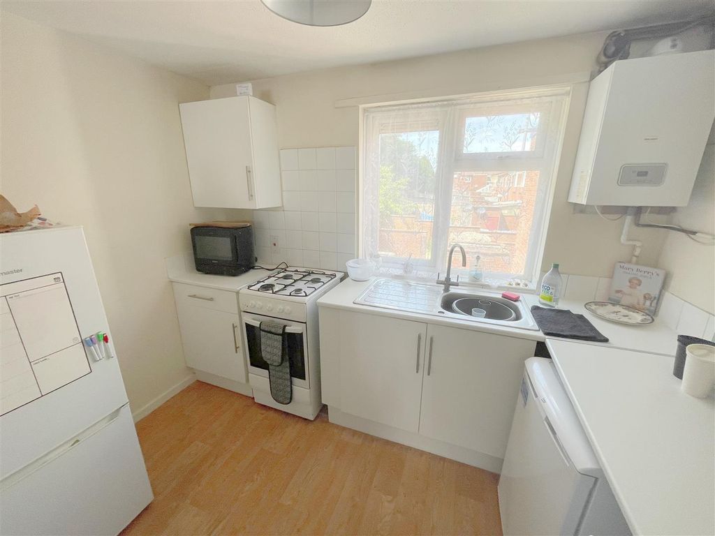 Property photo 3 of 5 Q