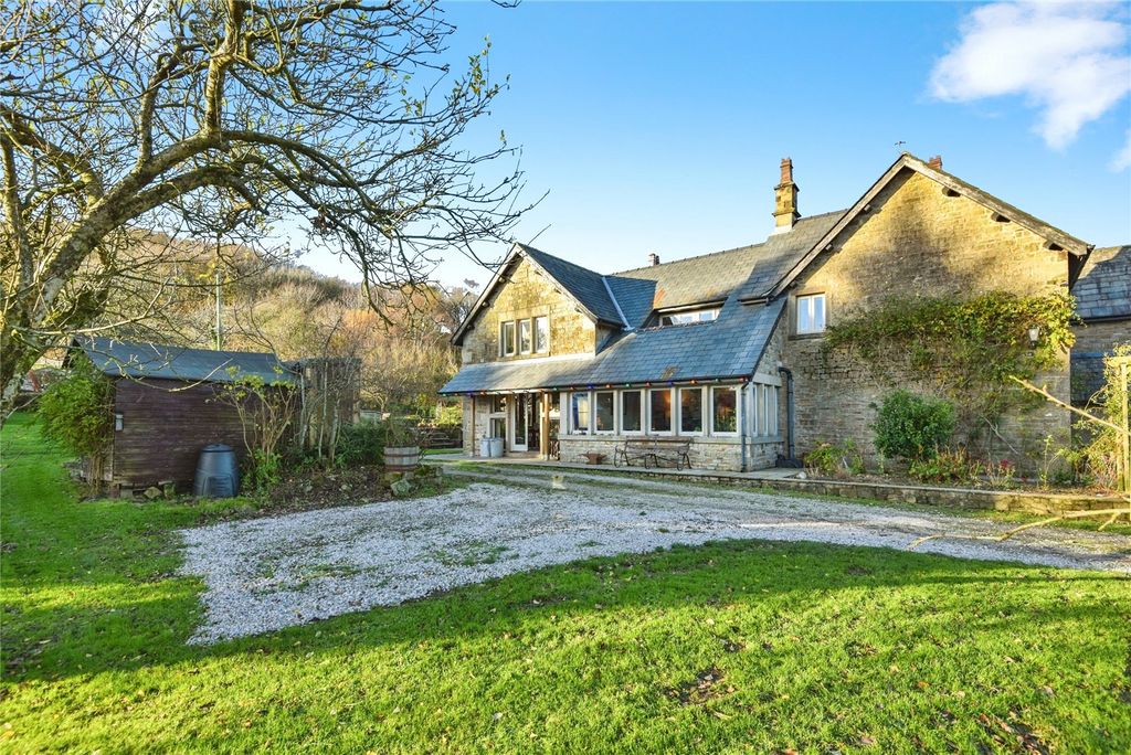 Property photo 1 of 38 Side External