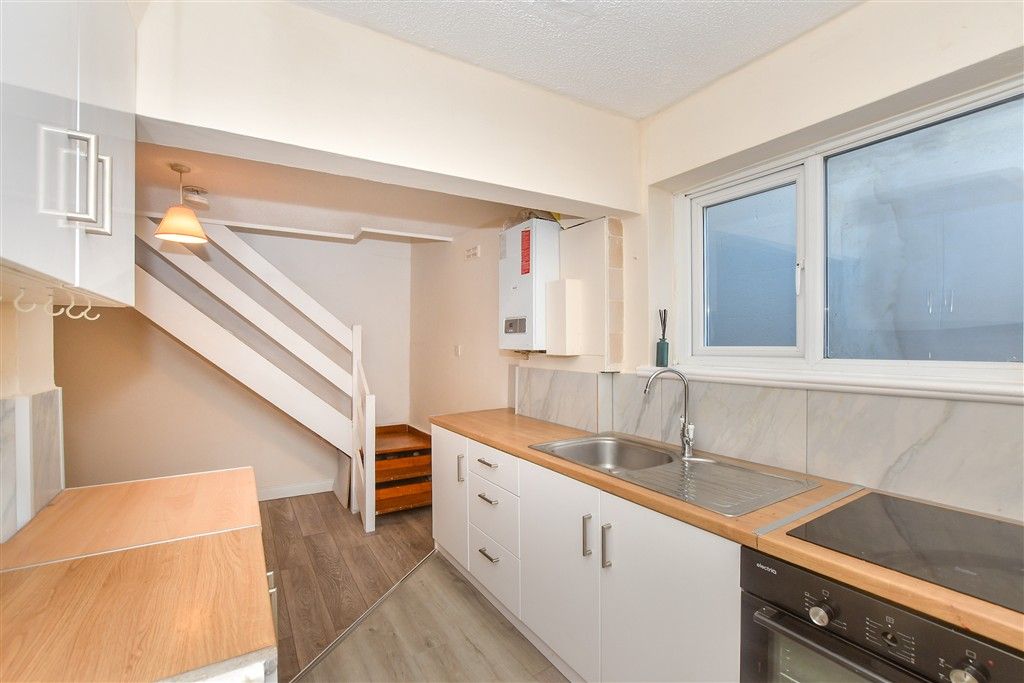 Property photo 3 of 13 Kitchen