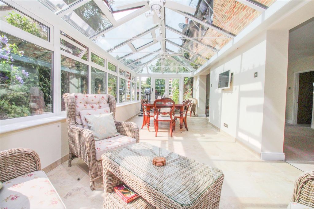 Additional image 5 of 5 bed detached house for saleCommonside Road, Harlow CM18