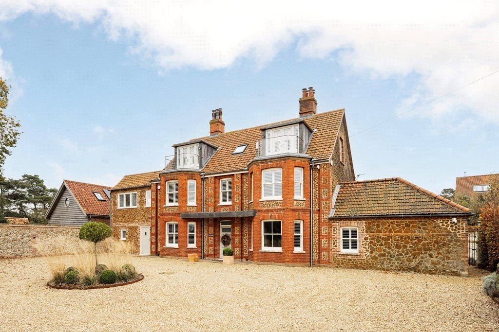 Property photo 1 of 26 Brecklands