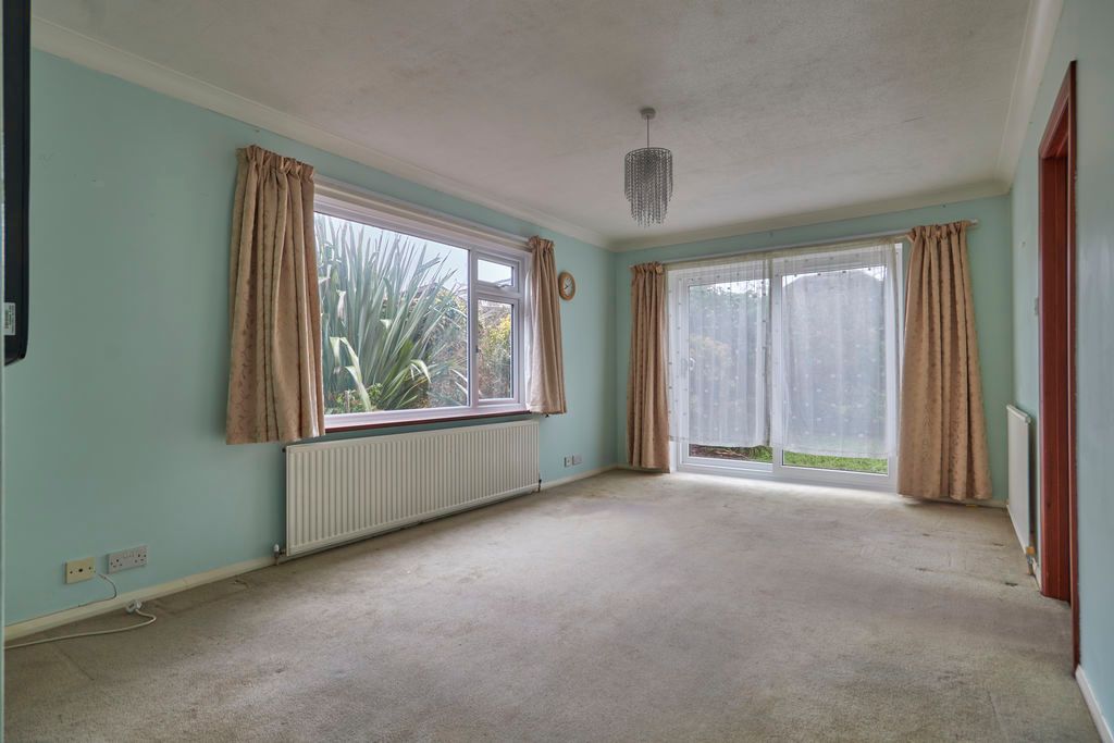 Property photo 2 of 15 Living Room