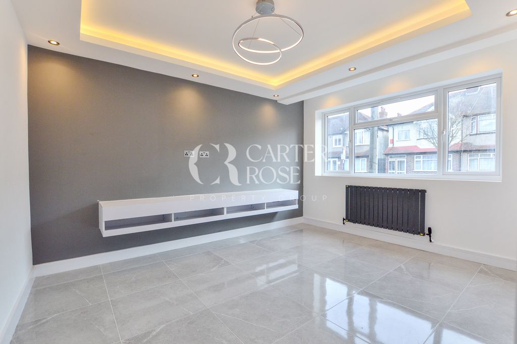 Property photo 2 of 24