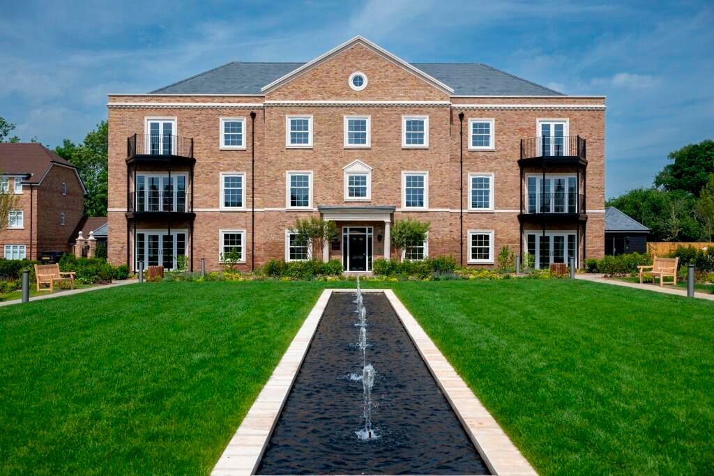 Property photo 1 of 16