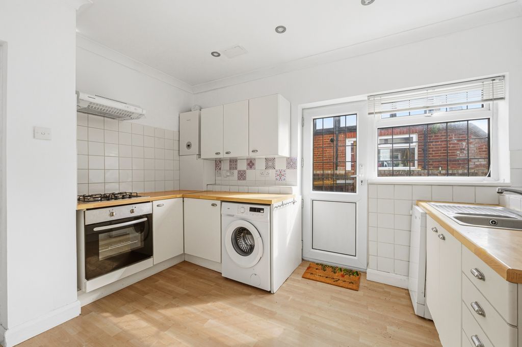 Property photo 3 of 20 Picture No. 15