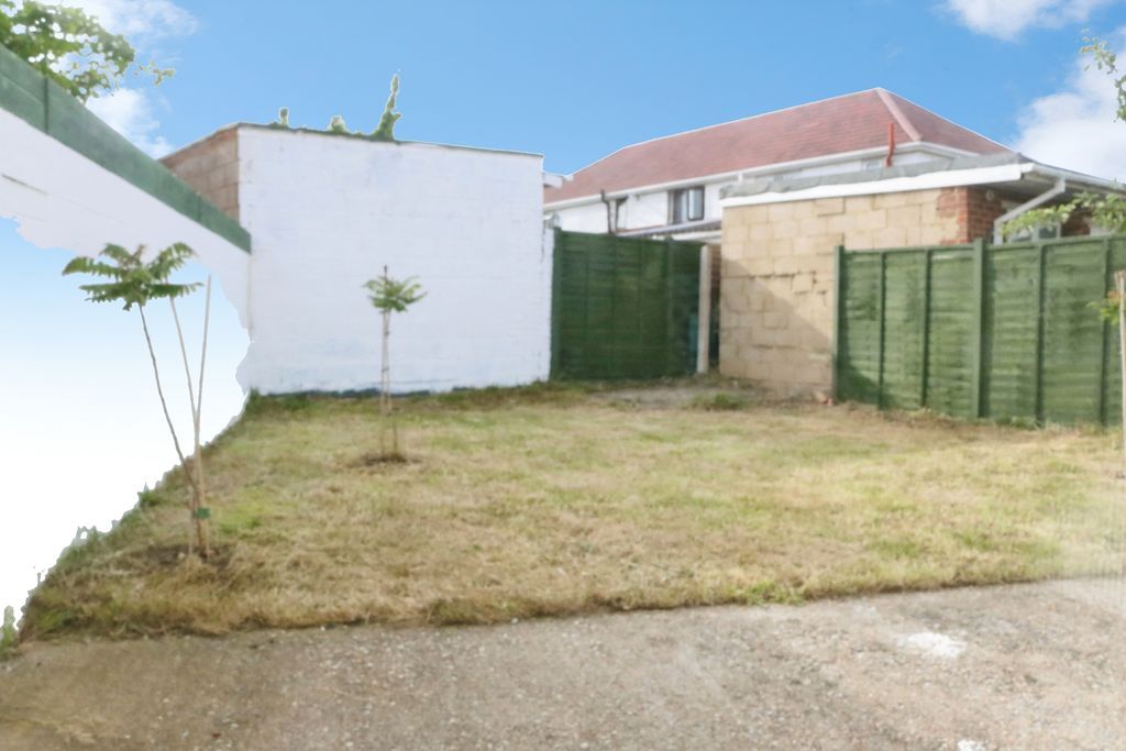 Property photo 2 of 15 Photo 9