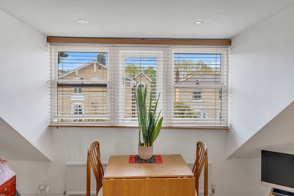 Property photo 3 of 29