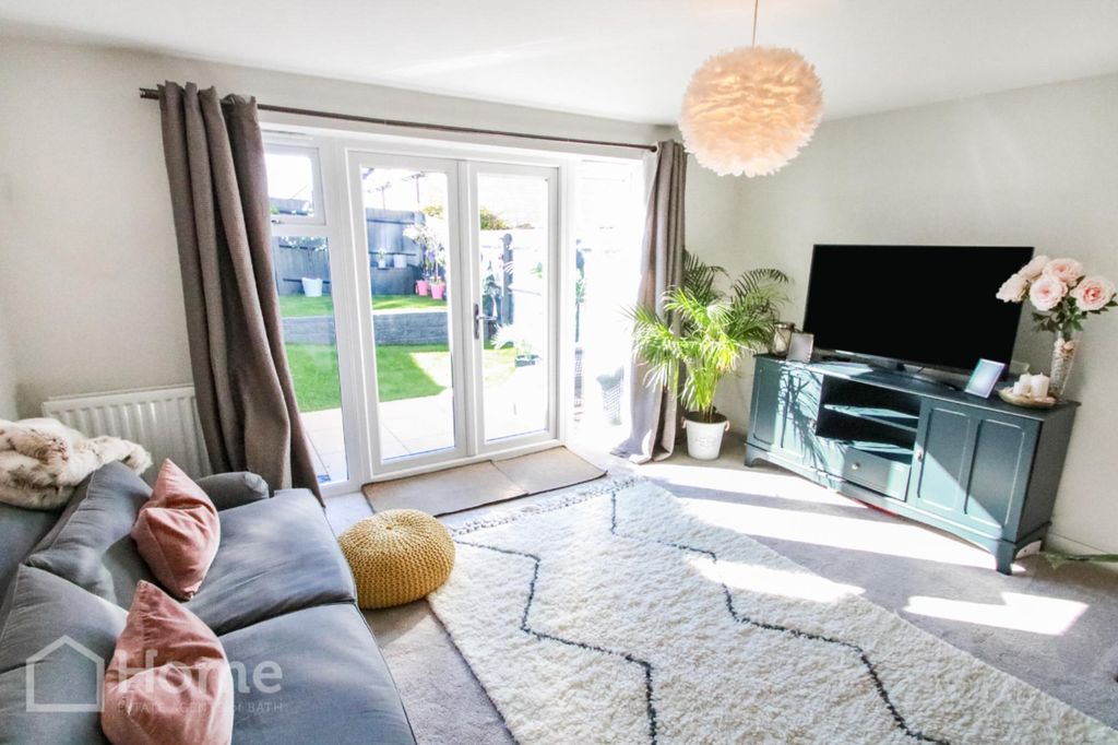 Property photo 3 of 22