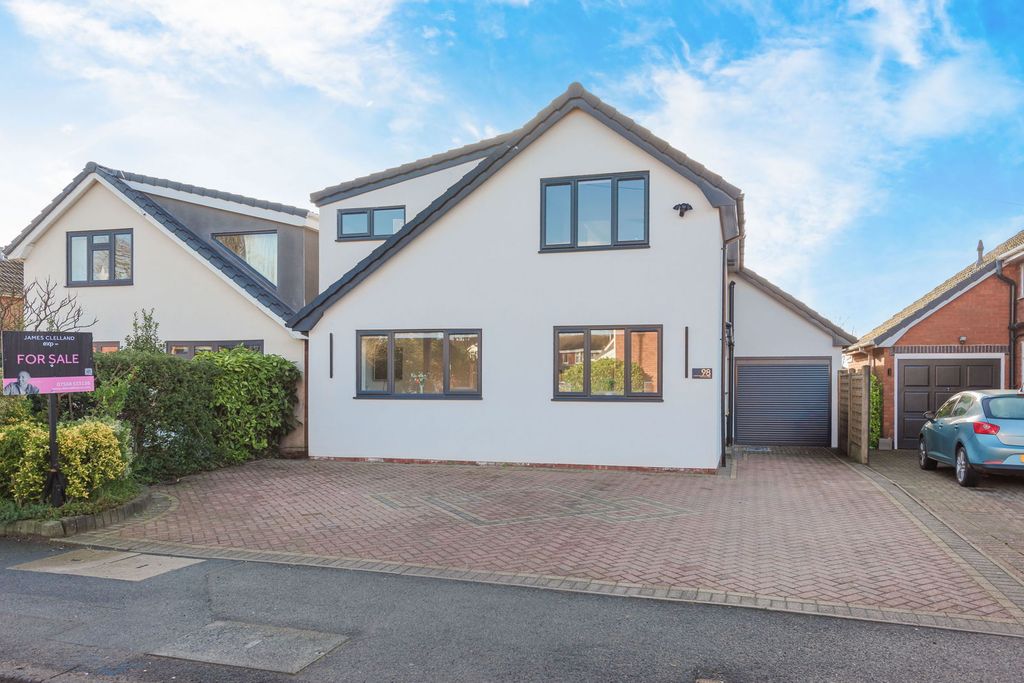 Property photo 1 of 33