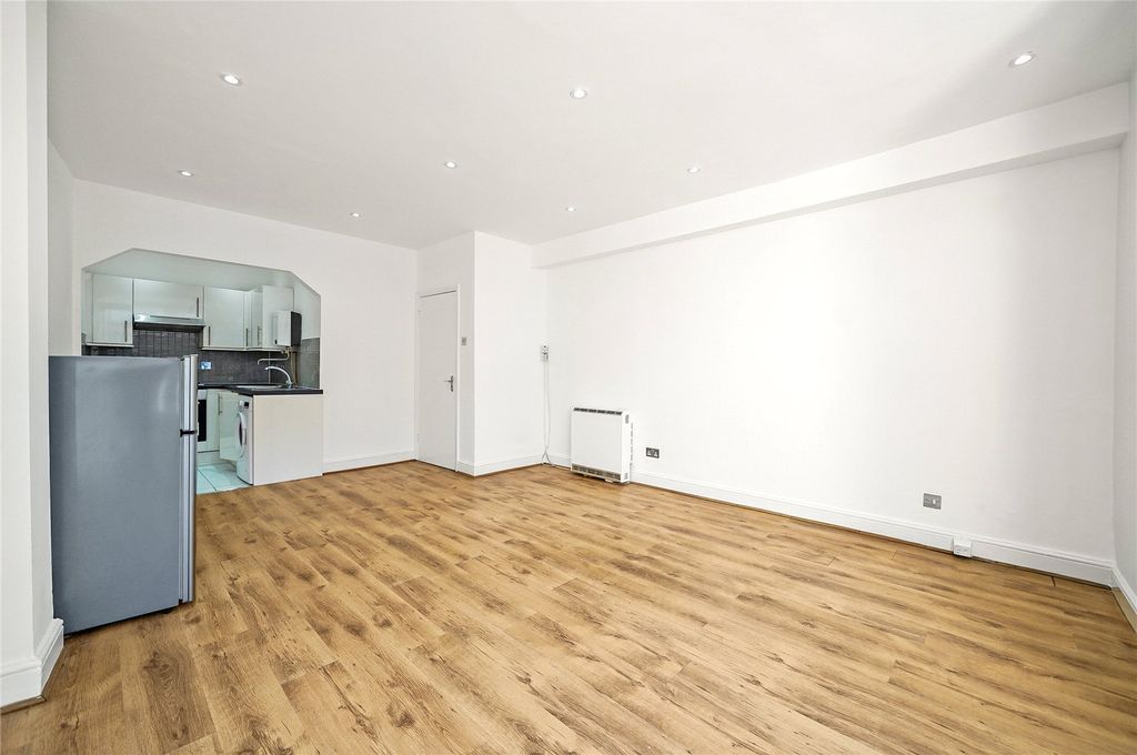 Property photo 1 of 12 Picture No. 21