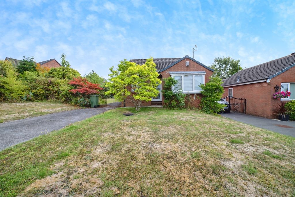 Property photo 1 of 18