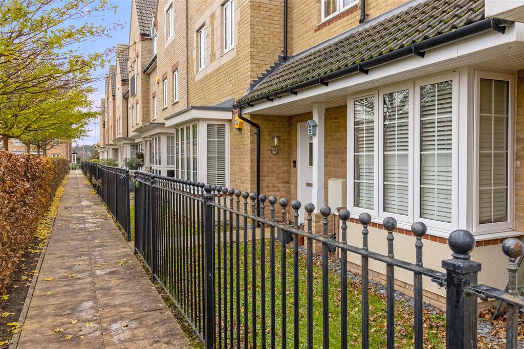 Property photo 1 of 9 _Mg_7933-Hdr.Jpg