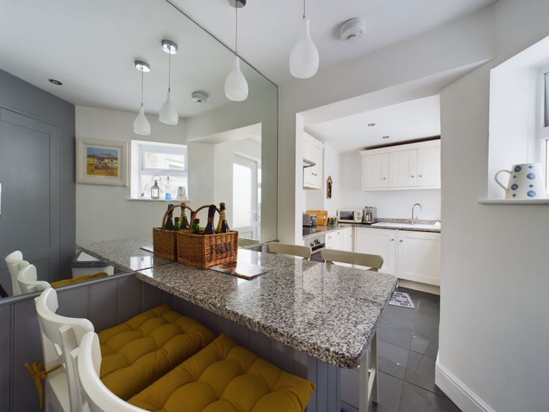 Property photo 2 of 14 Kitchen/Breakfast Room
