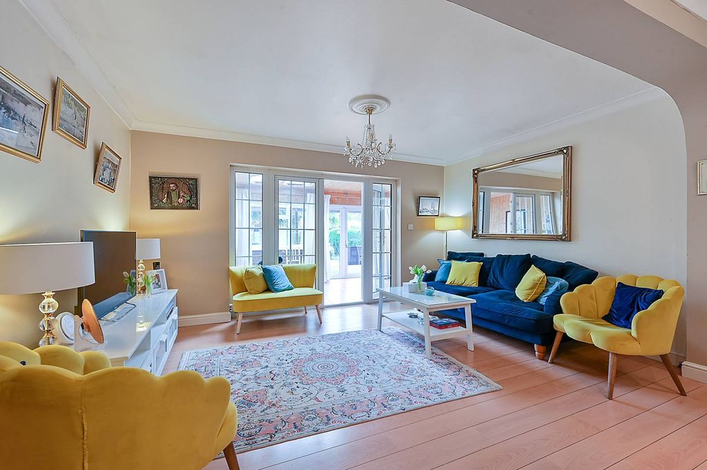 Property photo 1 of 19