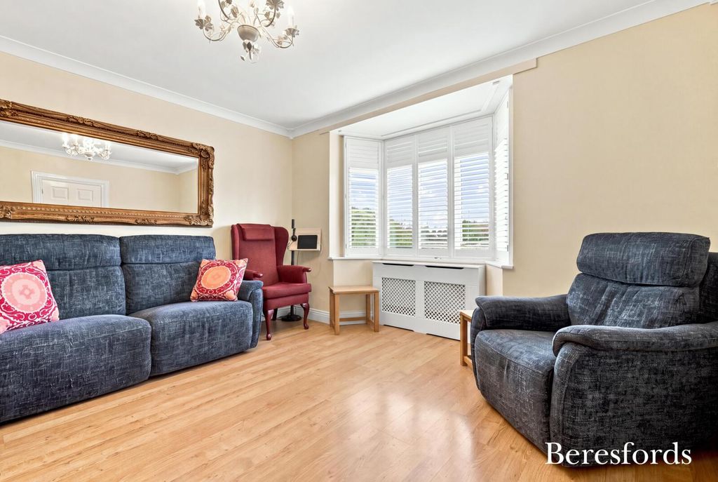 Property photo 2 of 31 Picture No. 12