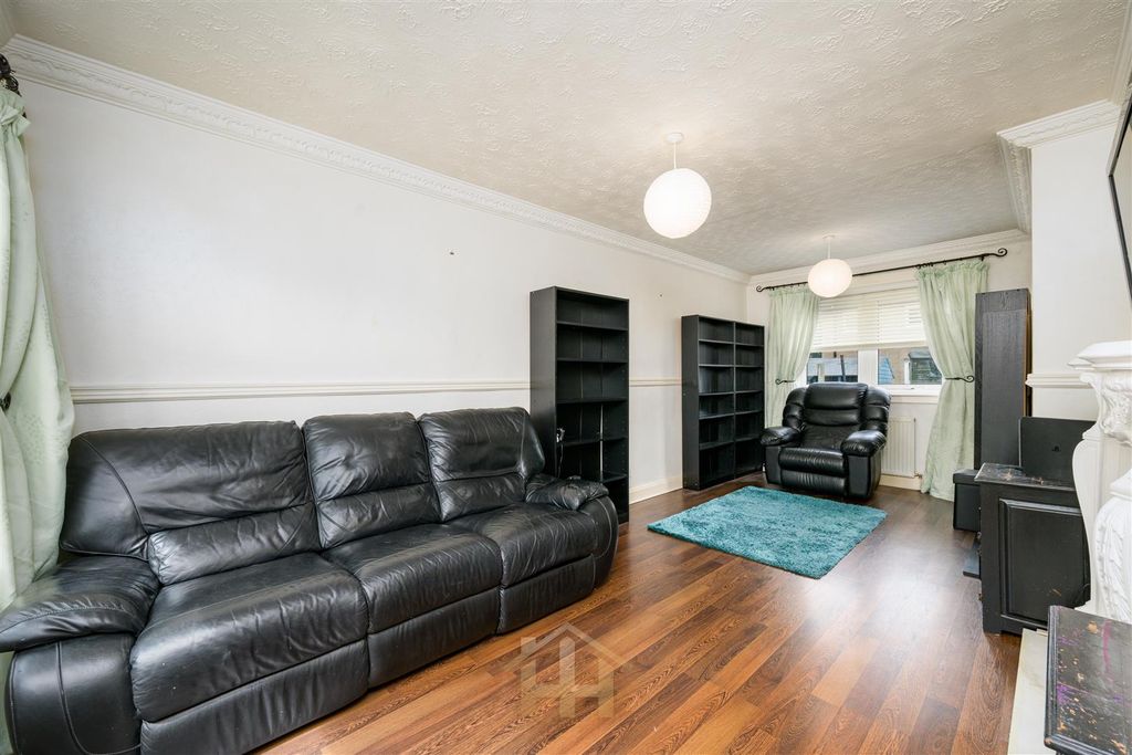 Property photo 3 of 13 Z92_9146-Edit.Jpg