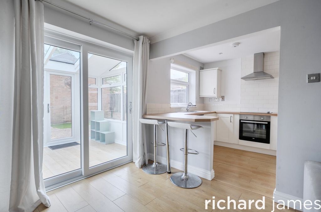 Property photo 3 of 13 43Fbf5E4Ced84F449d1Df2A1c9c692B3